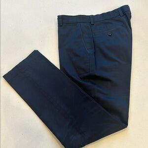 Mens Brooks Brothers lightweight Advantage Chino in navy. Size 33W x 32L